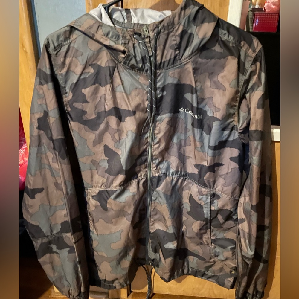 columbia light coat / rain coat